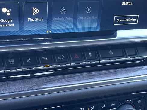 Used 2024 Chevrolet Silverado 3500 LTZ w/ LTZ Convenience Package image 18