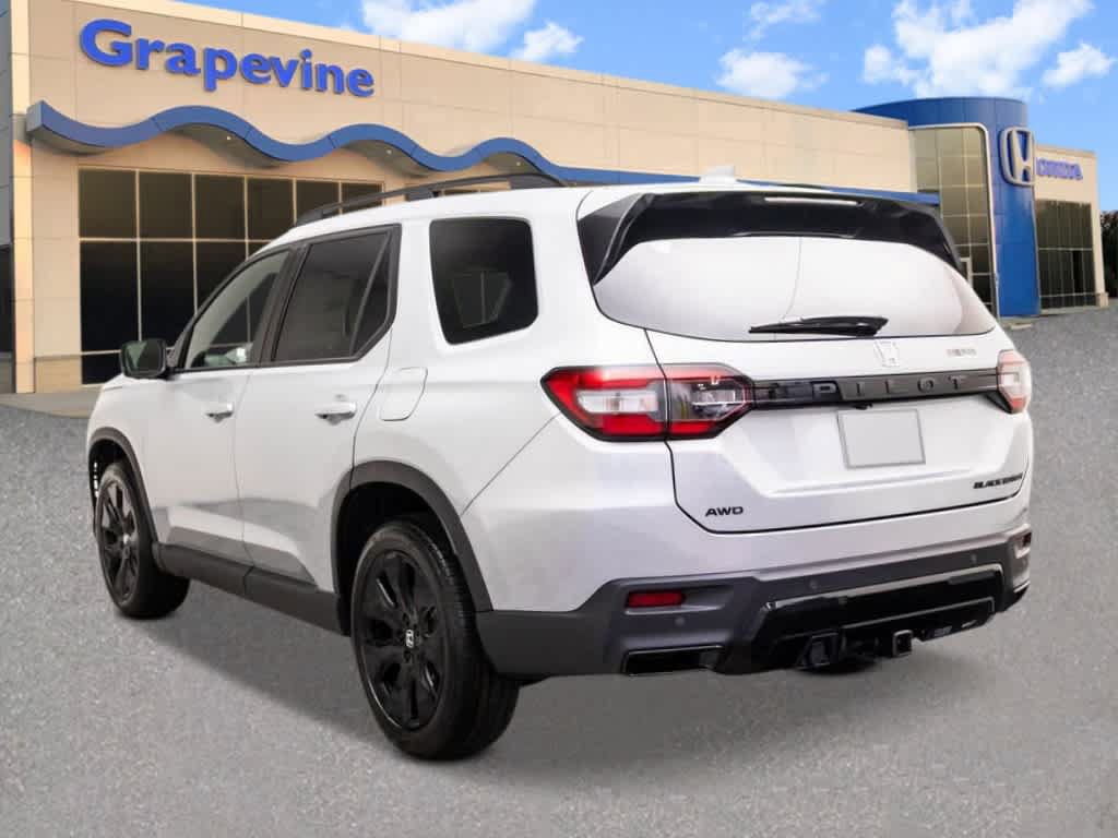 New 2026 Honda Pilot Black Edition image 3
