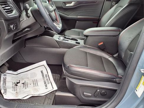 Used 2025 Ford Escape ST-Line w/ Tech Pack #1 AWD/4WD image 16