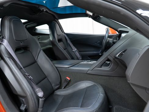 Used 2015 Chevrolet Corvette Z06 w/ 2LZ Preferred Equipment Group image 25