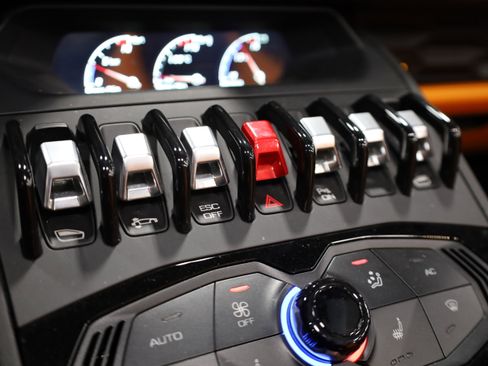 Used 2017 Lamborghini Huracan LP 610-4 image 30