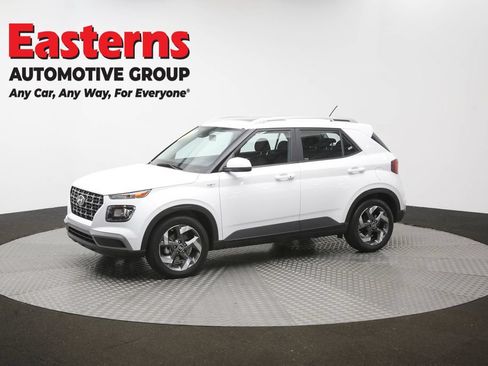 Used 2025 Hyundai Venue SEL FWD image 54