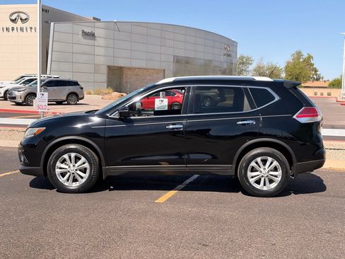 Used 2015 Nissan Rogue SV FWD image 3