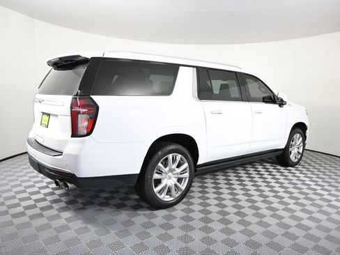 Used 2021 Chevrolet Suburban High Country AWD/4WD image 6