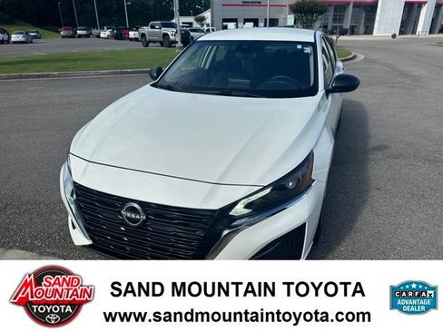 Used 2025 Nissan Altima 2.5 S FWD image 7