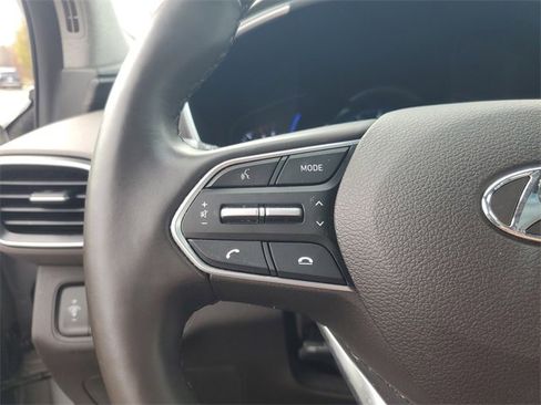 Used 2020 Hyundai Santa Fe Limited image 17