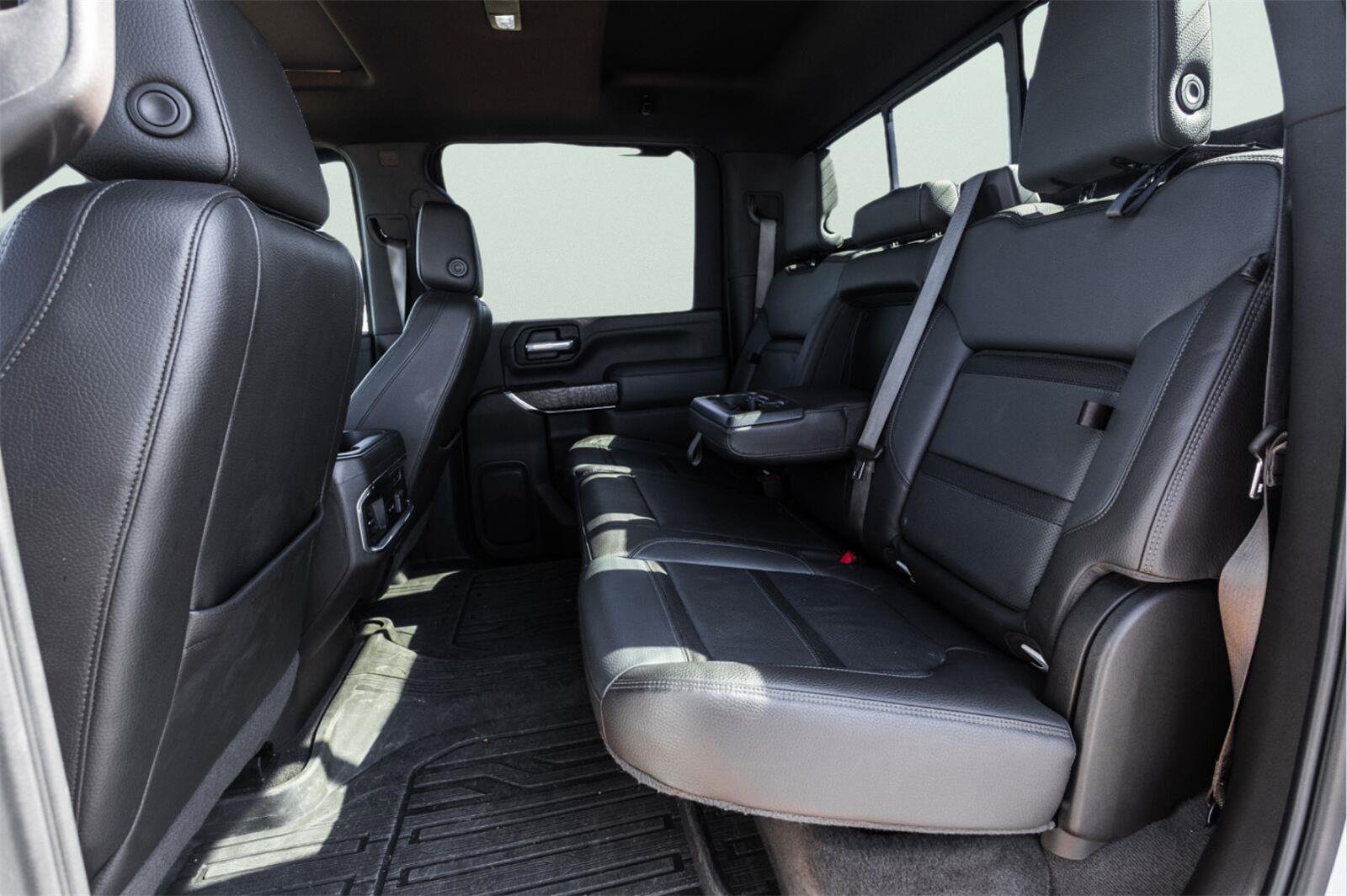 Used 2021 GMC Sierra 2500 Denali w/ Denali Ultimate Package AWD/4WD image 18