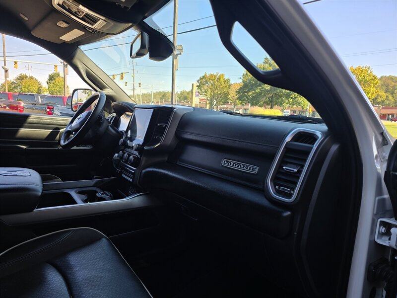 Used 2022 RAM 2500 Laramie w/ Night Edition AWD/4WD image 14
