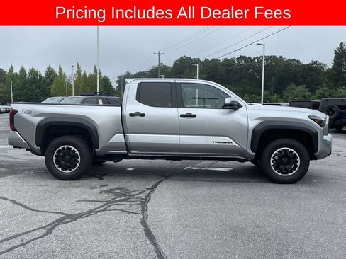 Used 2024 Toyota Tacoma TRD Off-Road w/ TRD Off Road Upgrade Package AWD/4WD image 6