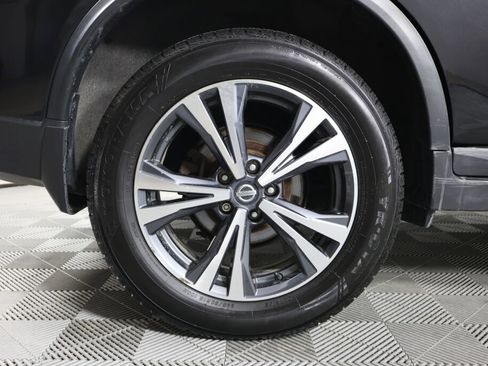 Used 2017 Nissan Rogue SL image 7