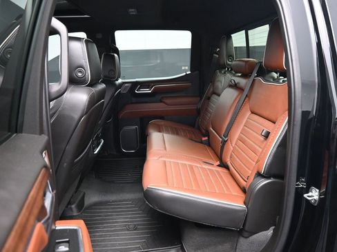 Used 2023 GMC Sierra 1500 Denali Ultimate AWD/4WD image 13