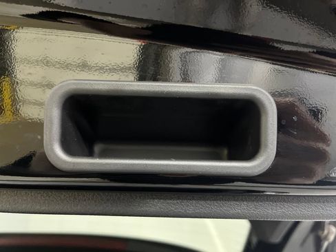 Used 2025 Nissan Kicks SV image 14