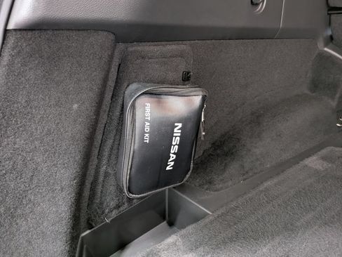 Used 2021 Nissan Rogue SV AWD/4WD image 15