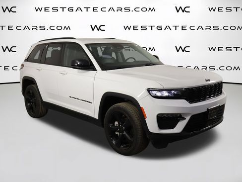 Used 2023 Jeep Grand Cherokee Limited w/ Black Appearance Package AWD/4WD image 51