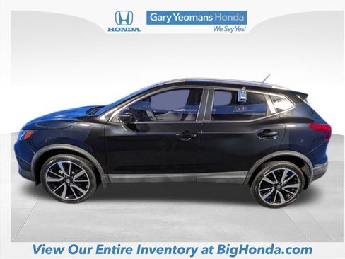 Used 2017 Nissan Rogue Sport SL FWD image 9