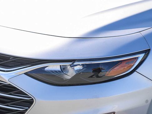 Used 2020 Chevrolet Malibu LT image 8