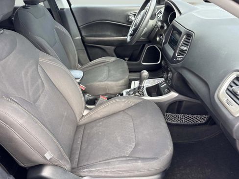 Used 2018 Jeep Compass Sport w/ Tech Group image 21