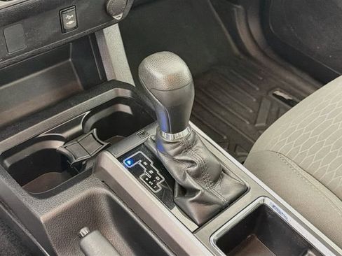 Used 2019 Toyota Tacoma SR5 RWD image 19
