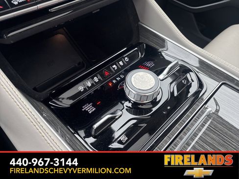 Used 2022 Jeep Wagoneer Series III w/ Premium Group I image 22