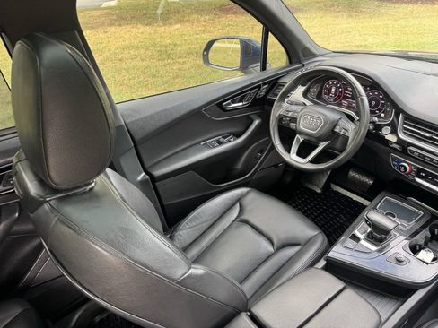 Used 2018 Audi Q7 3.0T Prestige AWD/4WD image 17
