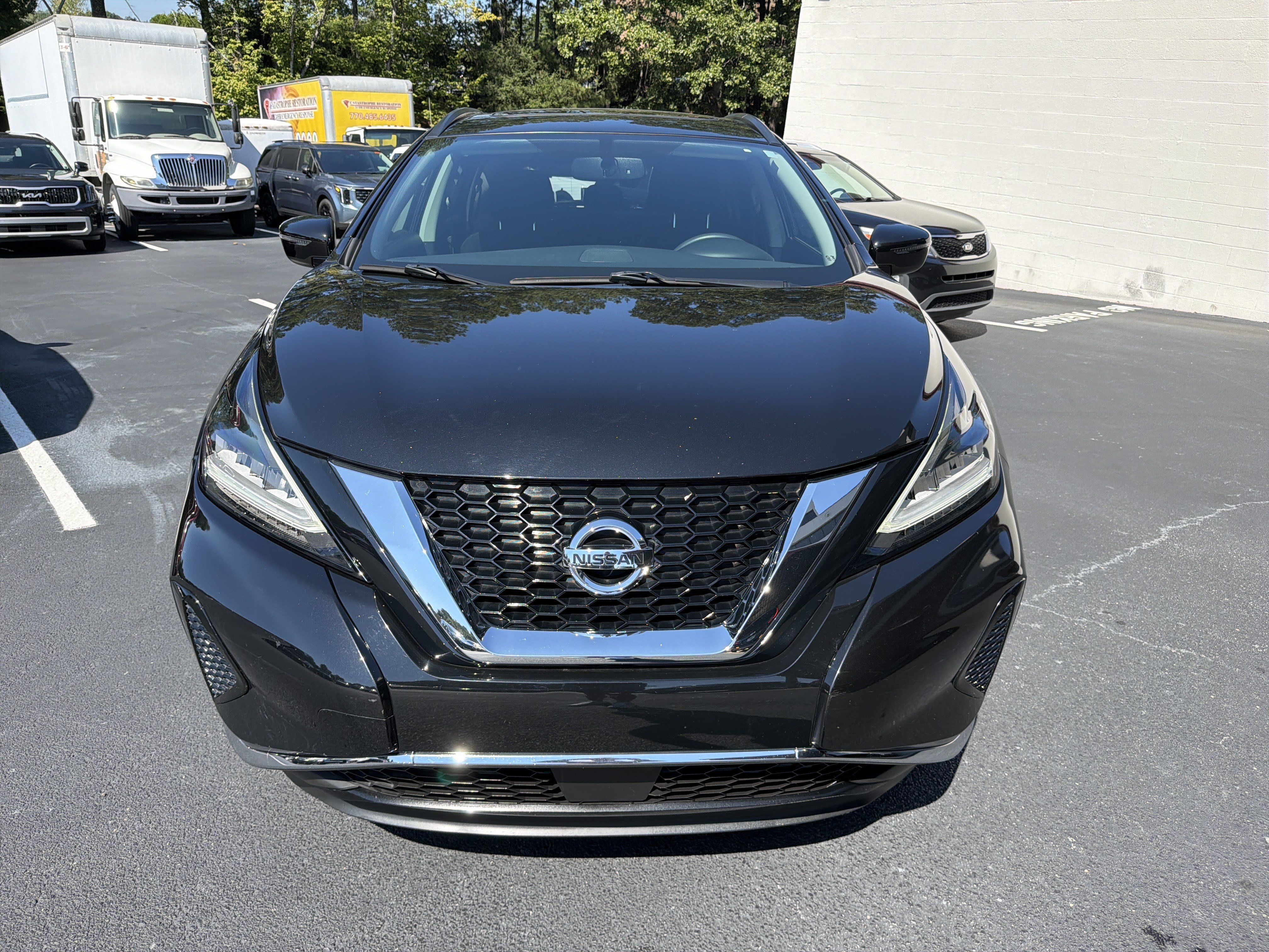 Used 2019 Nissan Murano SV FWD image 2