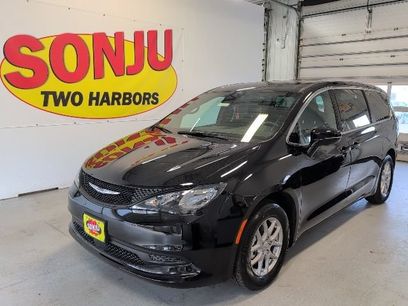 New 2026 Chrysler Voyager LX