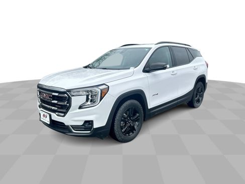 Certified 2022 GMC Terrain AT4 AWD/4WD image 5