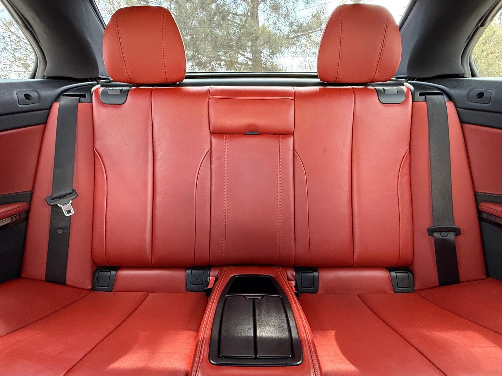 Used 2019 BMW M4 Convertible RWD image 38