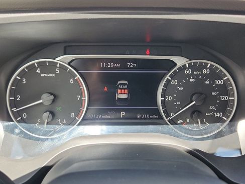 Used 2025 Nissan Rogue SV AWD/4WD image 23