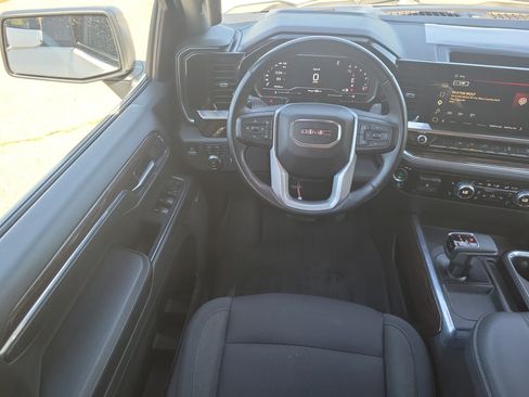 Used 2024 GMC Sierra 1500 Elevation w/ Preferred Package AWD/4WD image 19