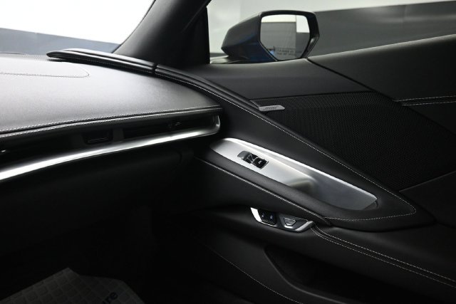 Used 2022 Chevrolet Corvette Stingray Convertible RWD image 11