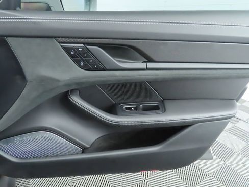 Used 2023 Porsche Taycan GTS image 26