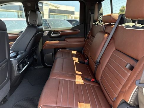 Used 2025 GMC Sierra 1500 Denali Ultimate AWD/4WD image 15