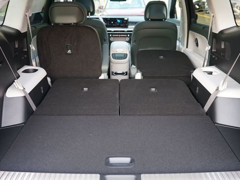 New 2026 Hyundai Ioniq 9 Calligraphy image 21