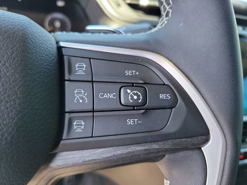 Used 2023 Jeep Grand Cherokee L Limited w/ Luxury Tech Group II RWD image 26