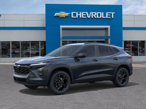 New 2026 Chevrolet Trax LT FWD image 2