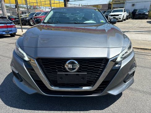 Used 2019 Nissan Altima 2.5 SR AWD/4WD image 2