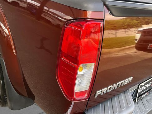 Used 2018 Nissan Frontier SV w/ Value Truck Package RWD image 28