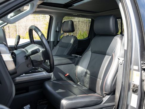 Used 2023 Ford F450 Lariat w/ FX4 Off-Road Package AWD/4WD image 28