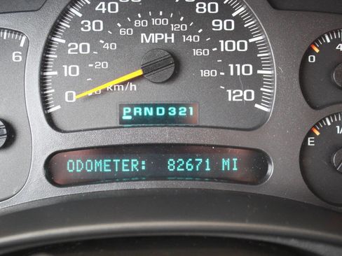 Used 2003 Chevrolet Silverado 1500 LS image 8