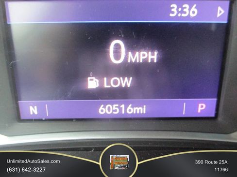 Used 2020 Chevrolet Traverse LT AWD/4WD image 17