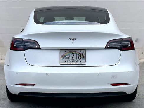 Used 2020 Tesla Model 3 Standard Range Plus image 6