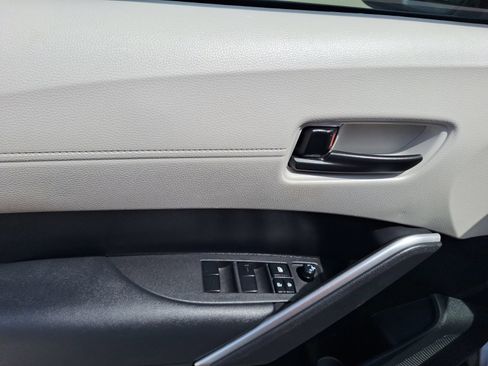 Used 2024 Toyota Corolla Cross L FWD image 16