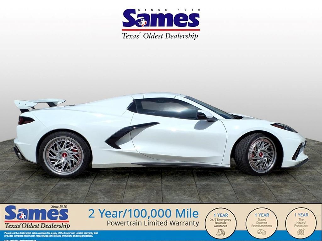 Used 2021 Chevrolet Corvette Stingray Premium Conv w/ Z51 Performance Package RWD image 2