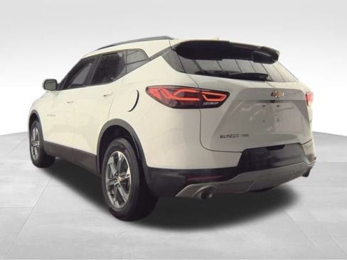 Used 2024 Chevrolet Blazer LT image 8