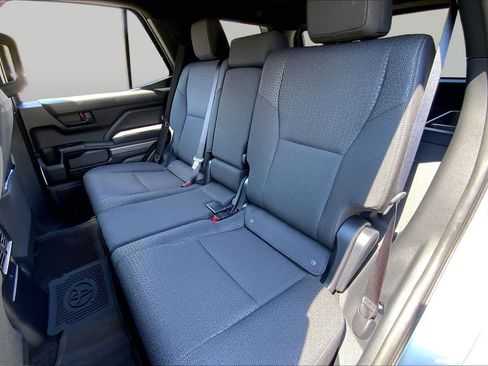 Used 2026 Toyota 4Runner SR5 AWD/4WD image 20
