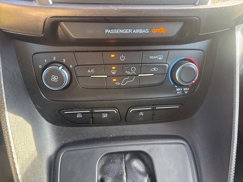 Used 2022 Ford Transit Connect XL image 20