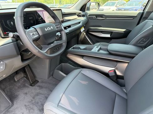 New 2026 Kia EV9 Light RWD image 16