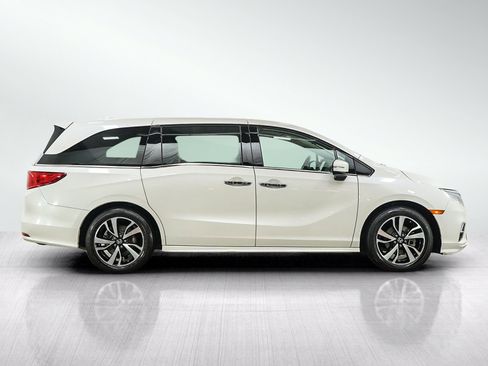 Used 2018 Honda Odyssey Elite image 6