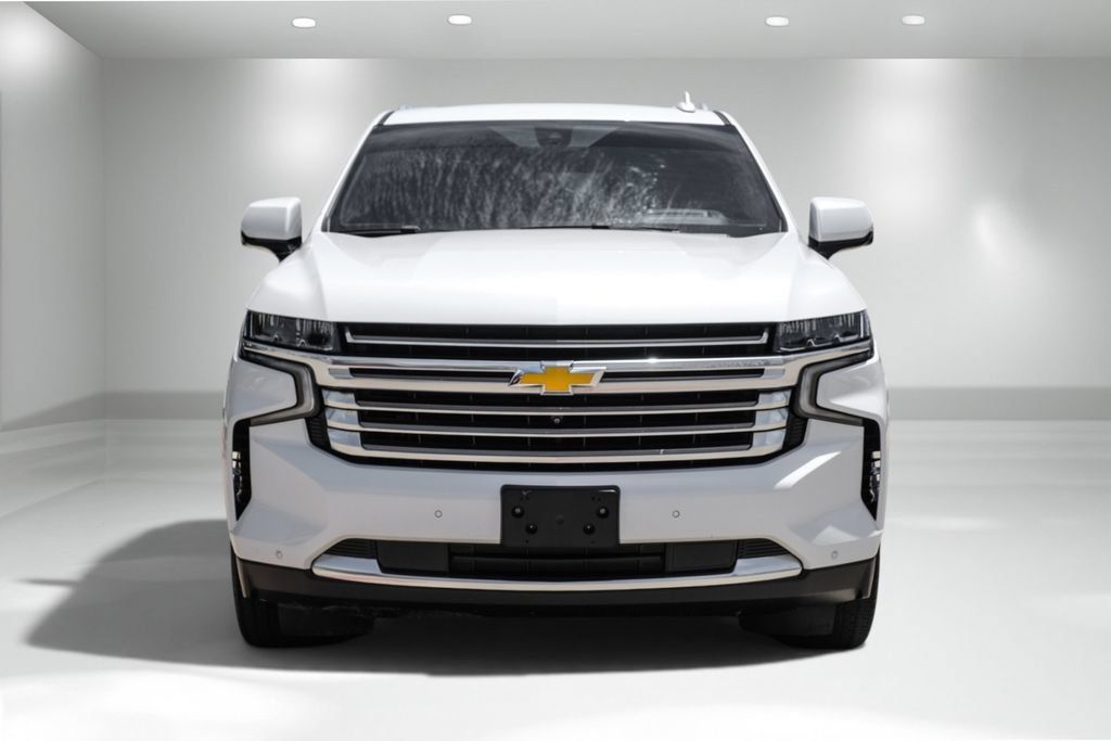 Used 2021 Chevrolet Suburban High Country RWD image 6
